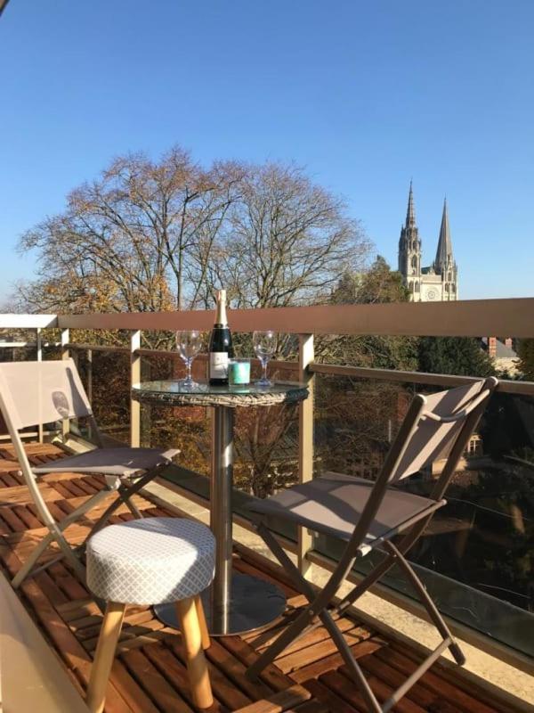 Appartement Avec Parking Et Balcon Vue Cathedrale 沙特尔 外观 照片